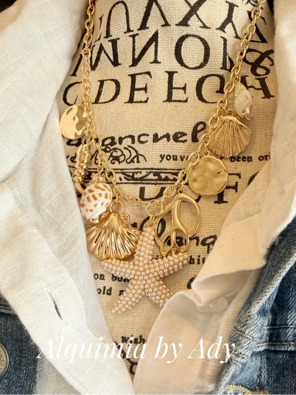 Alquimia Gold and Pearl Starfish Charm Necklace - Picture 2 of 7